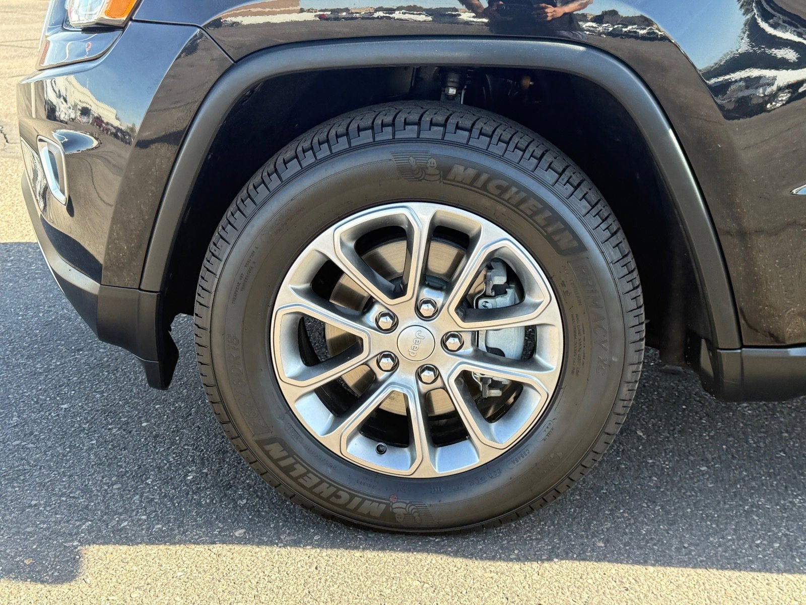 Used 2015 Jeep Grand Cherokee Limited w/ Luxury Group II image 9