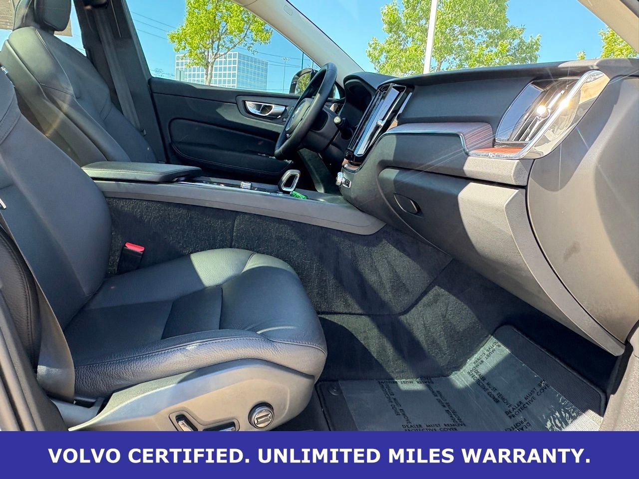 Certified 2024 Volvo XC60 B5 Plus w/ Protection Package Premier AWD/4WD image 34