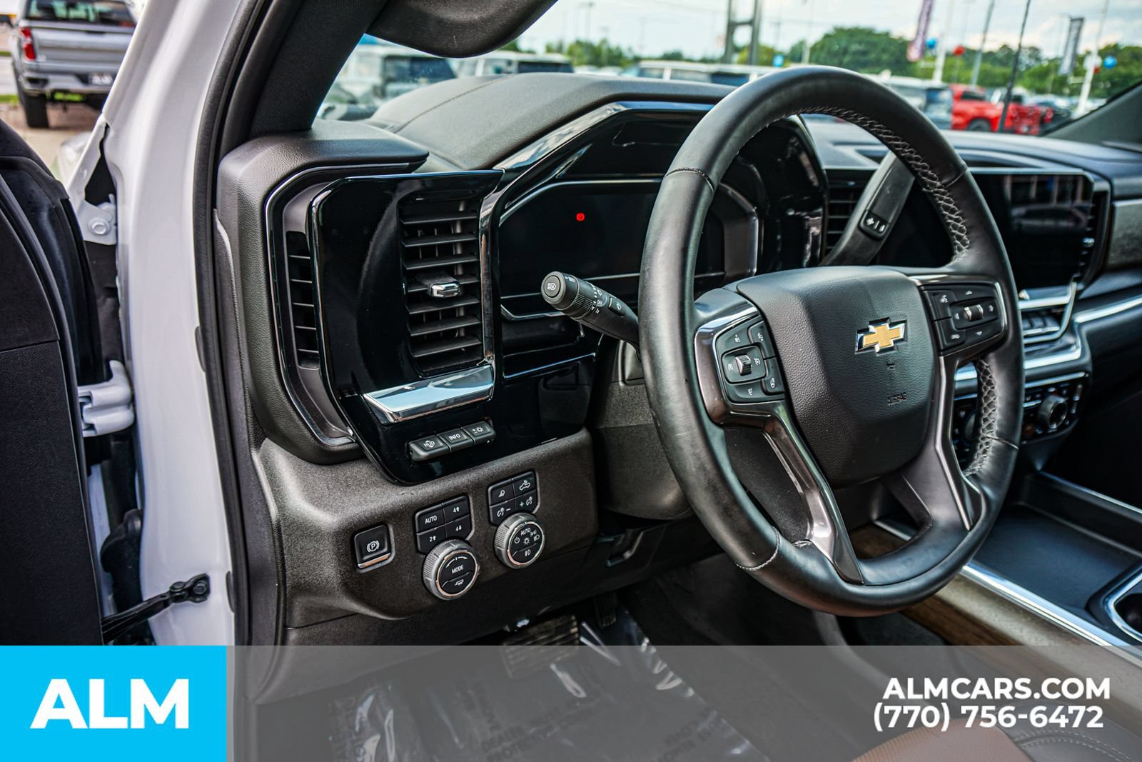 Used 2025 Chevrolet Silverado 3500 High Country w/ High Country Premium Package AWD/4WD image 38