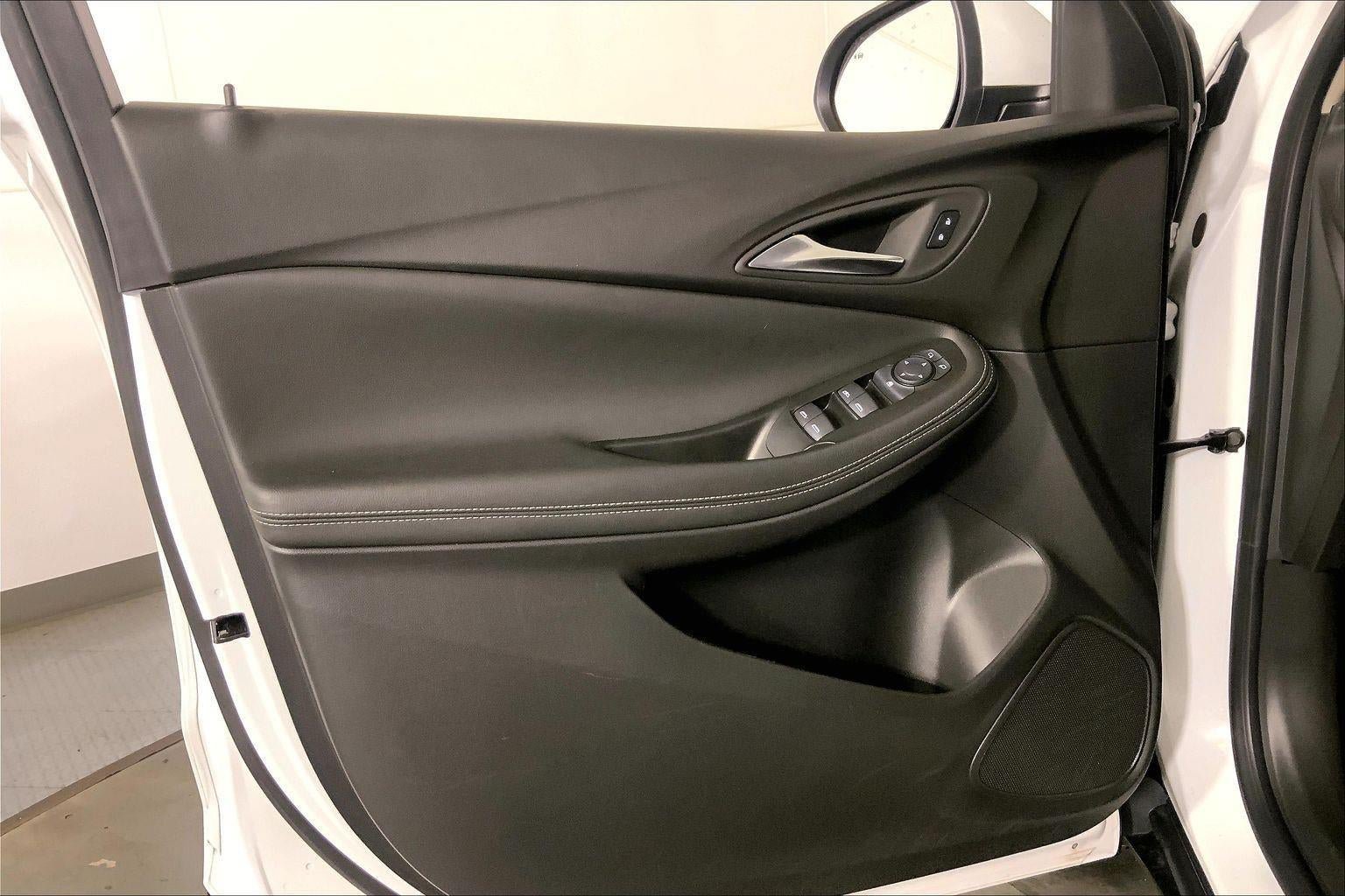 Used 2025 Buick Encore GX Preferred FWD image 24