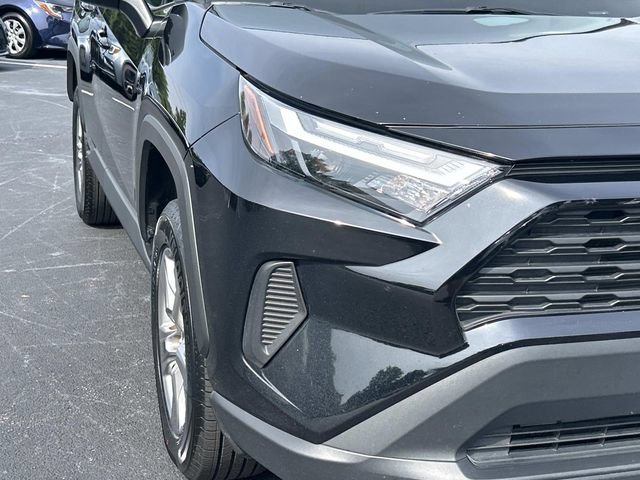 Used 2025 Toyota RAV4 XLE AWD/4WD image 10