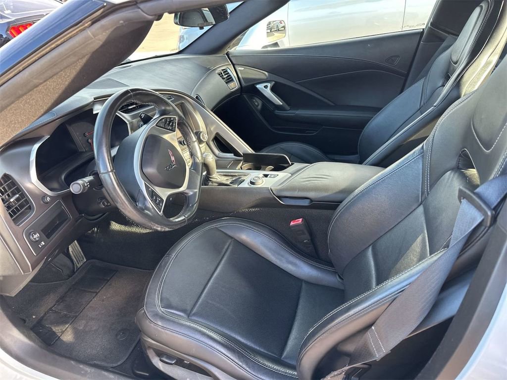 Used 2019 Chevrolet Corvette Stingray Coupe w/ 1LT image 8