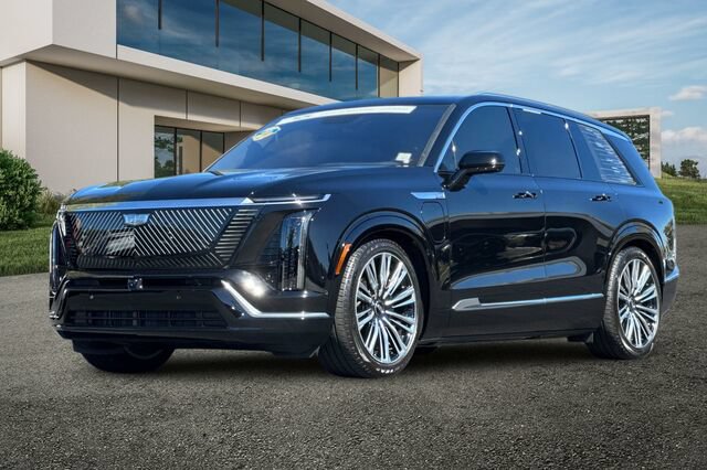 Certified 2026 Cadillac Vistiq Premium Luxury w/ LPO, Floor Liner Package AWD/4WD image 6