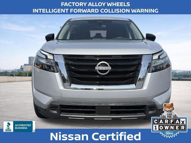 Certified 2025 Nissan Pathfinder S FWD image 6