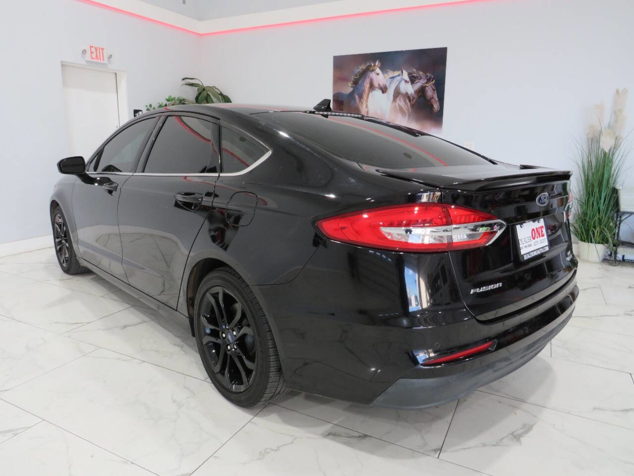Used 2019 Ford Fusion SE w/ Equipment Group 151A FWD image 6