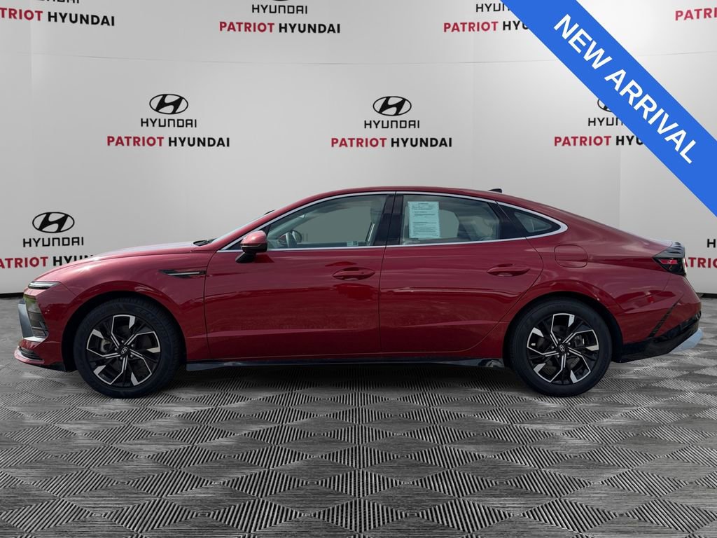 Certified 2025 Hyundai Sonata SEL FWD image 6