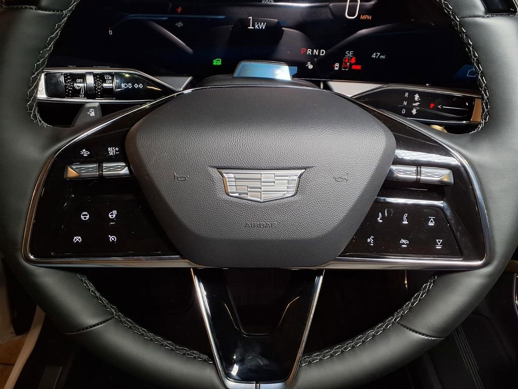 New 2026 Cadillac Lyriq Premium Luxury AWD/4WD image 20