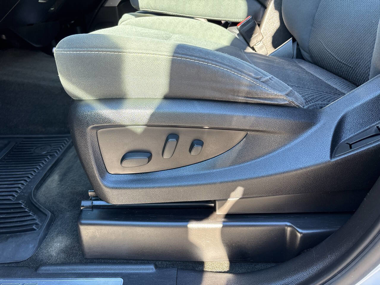 Used 2016 Chevrolet Silverado 1500 LT w/ All Star Edition image 19