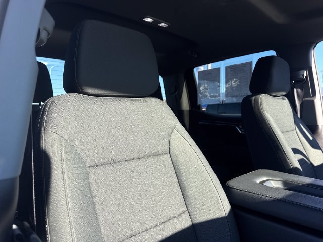 Used 2023 Chevrolet Silverado 1500 LT AWD/4WD image 28