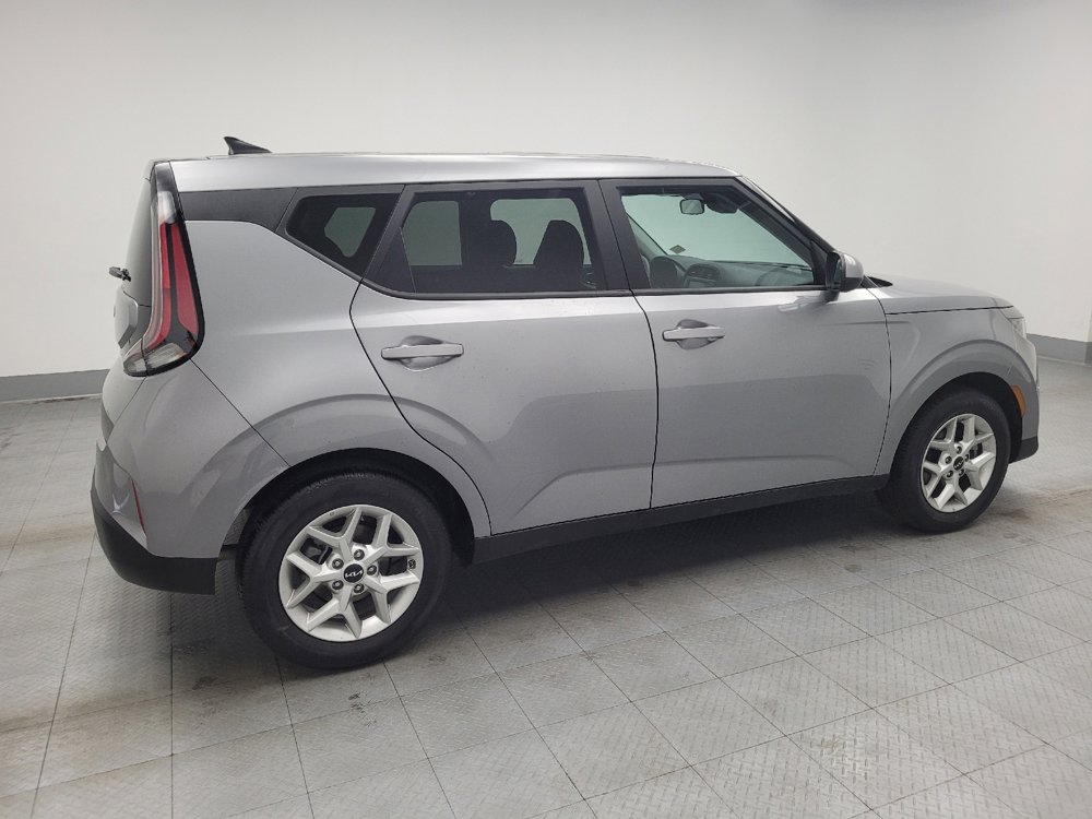 Used 2025 Kia Soul LX w/ LX Technology Package image 10