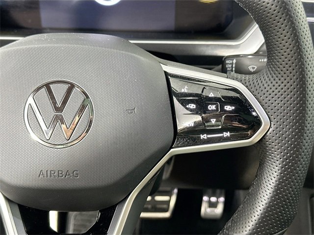 Used 2022 Volkswagen Tiguan SE R-Line image 23
