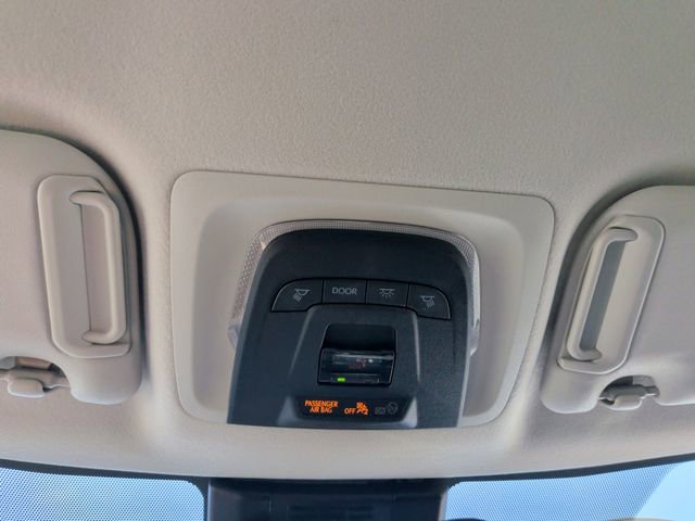 Used 2025 Toyota Corolla LE FWD image 23