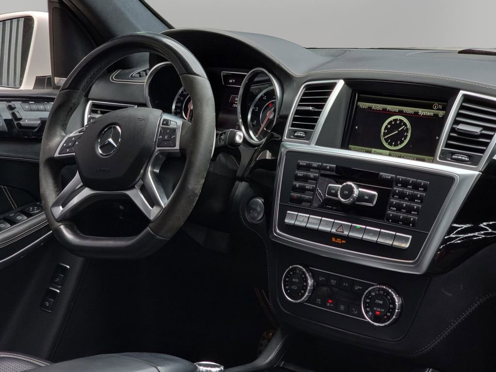 Used 2016 Mercedes-Benz GL 63 AMG 4MATIC image 20