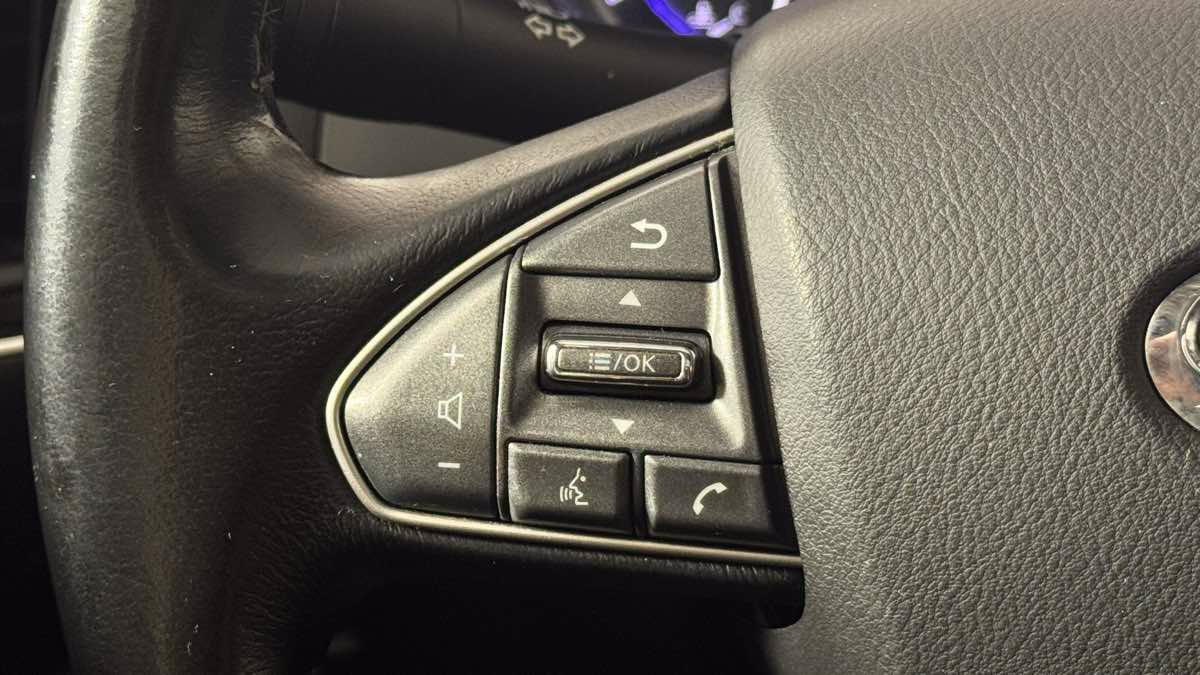 Used 2015 INFINITI Q50 Premium w/ Cargo Package RWD image 18