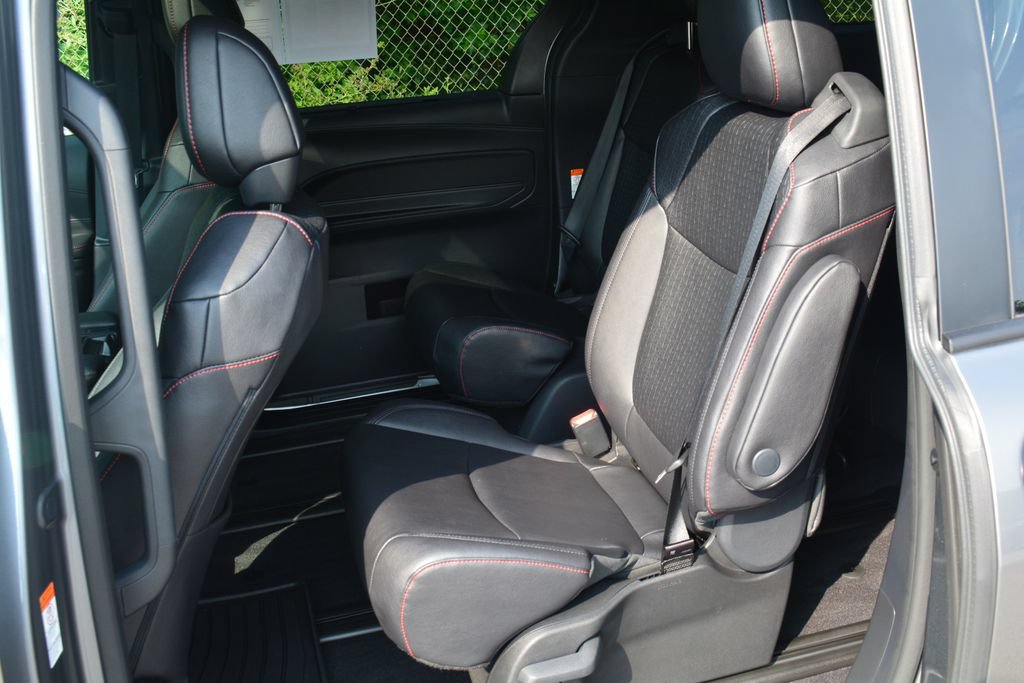 Used 2026 Toyota Sienna XSE AWD/4WD image 22