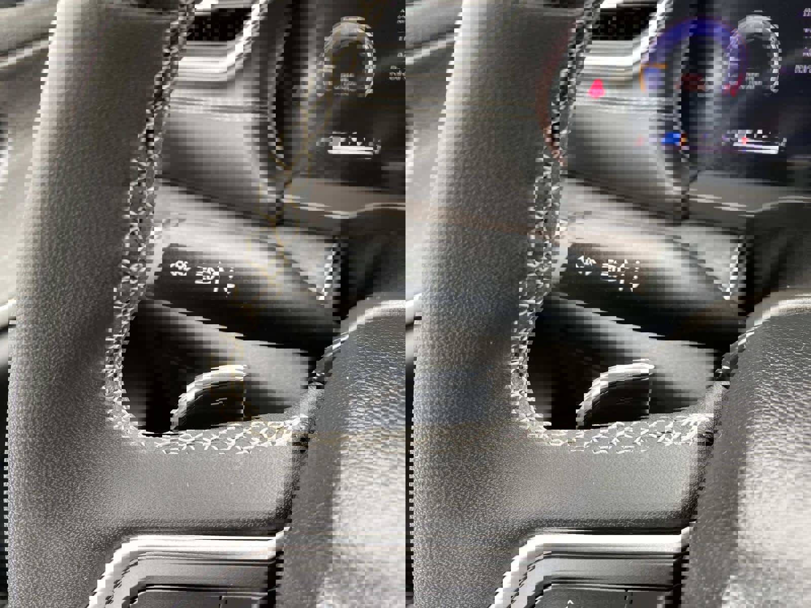 Certified 2023 Jeep Grand Cherokee Limited w/ Trailer Tow Prep Group (B) image 19