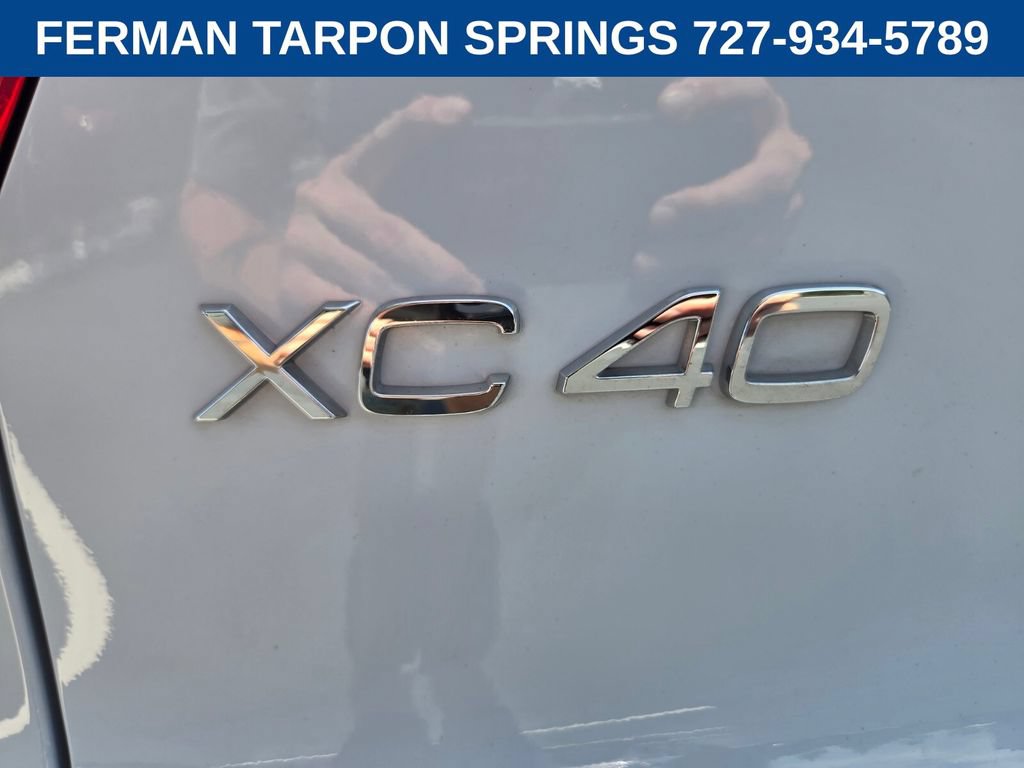 Certified 2024 Volvo XC40 B5 Plus w/ Protection Package Premier AWD/4WD image 16