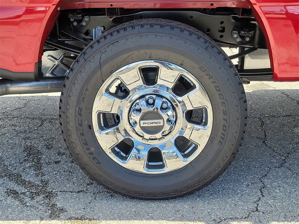 New 2026 Ford F250 4x4 Crew Cab Super Duty image 7