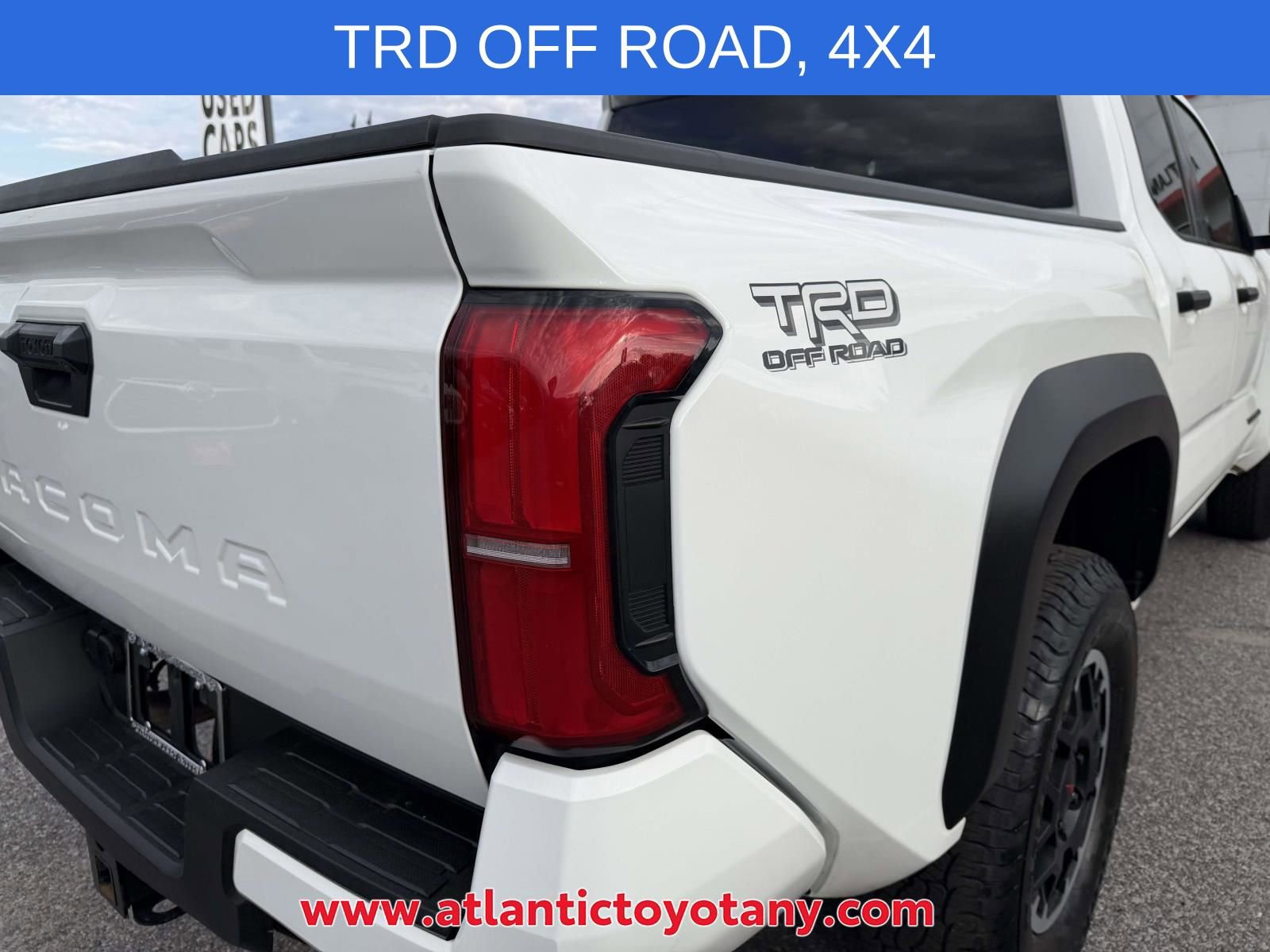 Certified 2024 Toyota Tacoma TRD Off-Road AWD/4WD image 10