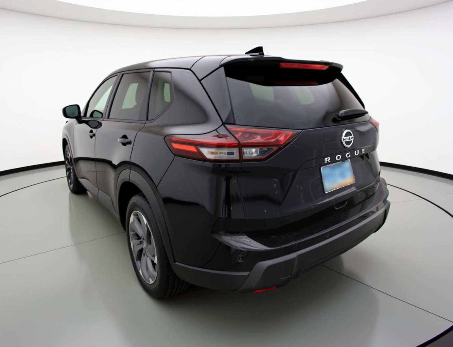 Used 2025 Nissan Rogue SV image 6