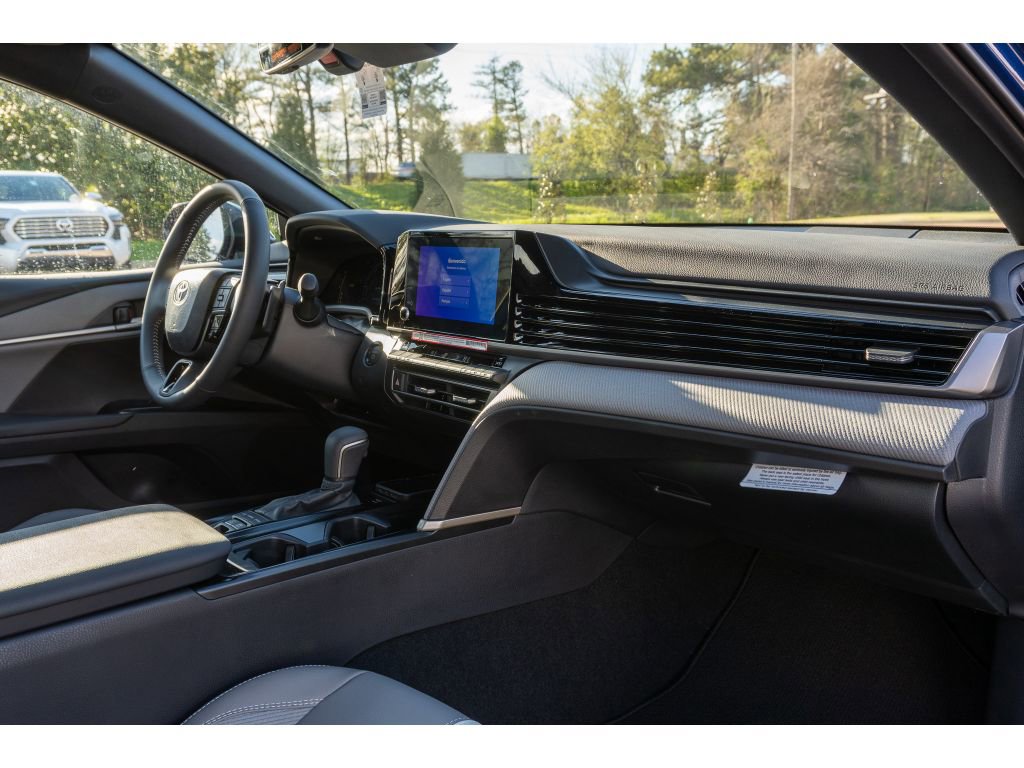 Used 2026 Toyota Camry SE w/ Convenience Package image 17