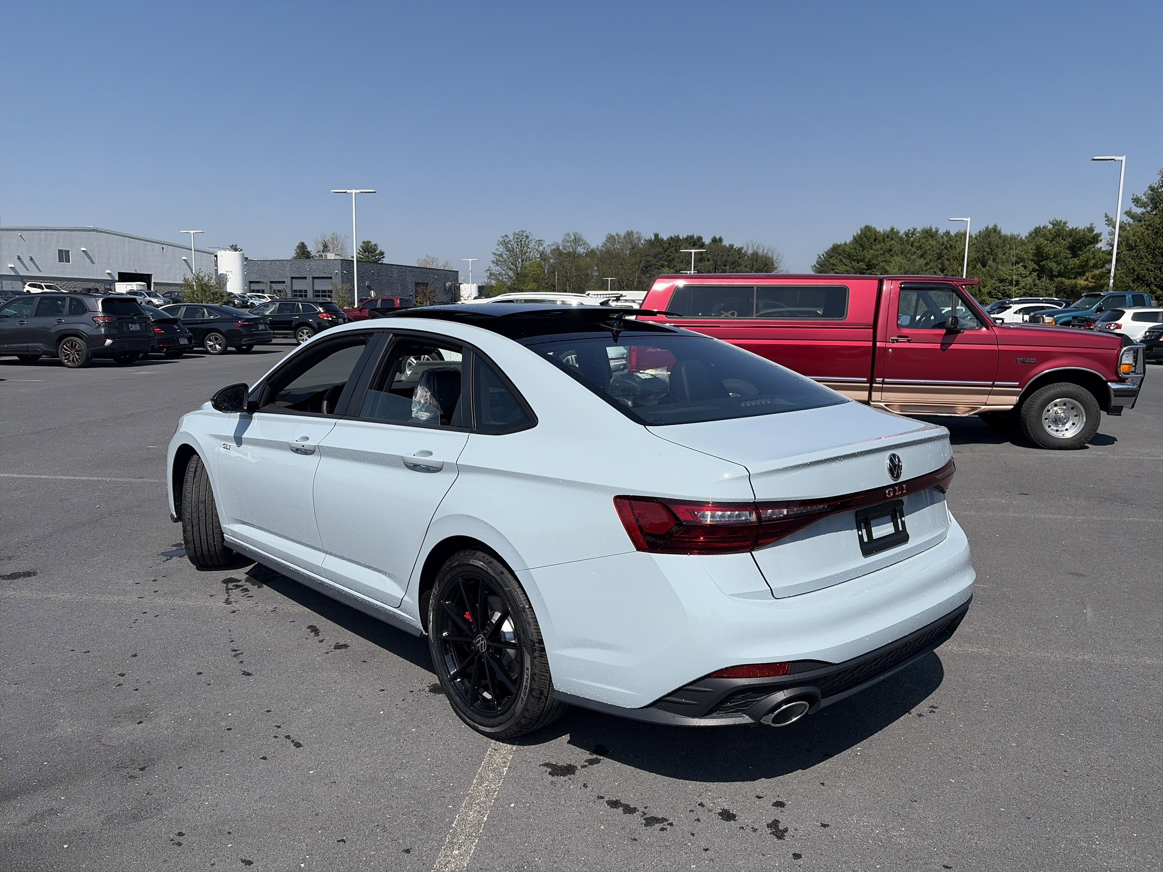 New 2026 Volkswagen Jetta GLI Autobahn FWD image 6