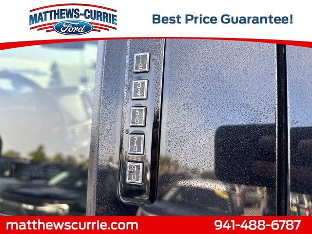 Used 2022 Ford F250 Platinum w/ FX4 Off-Road Package image 9