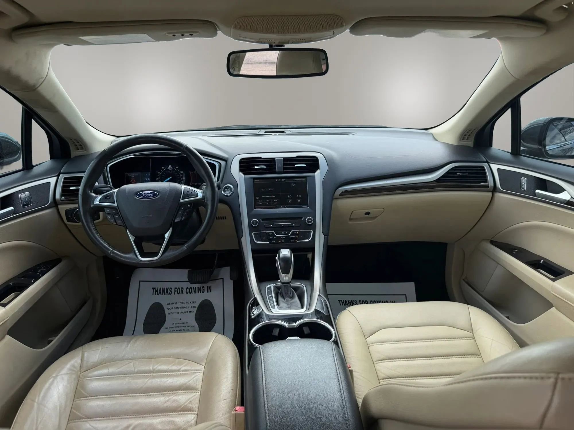 Used 2016 Ford Fusion SE w/ Equipment Group 202A image 11