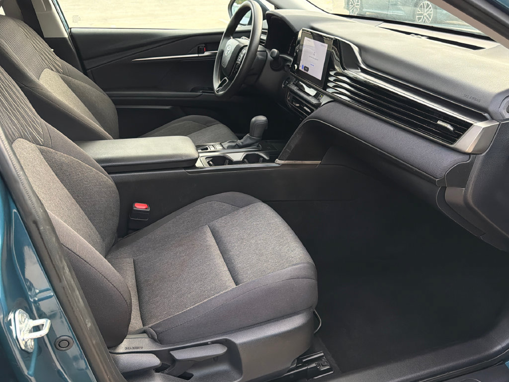 Used 2025 Toyota Camry LE FWD image 15