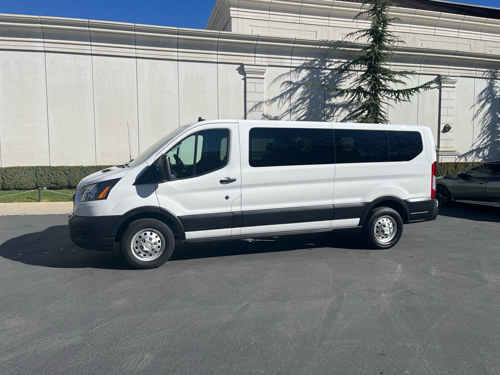 Used 2023 Ford Transit 350 XL image 2