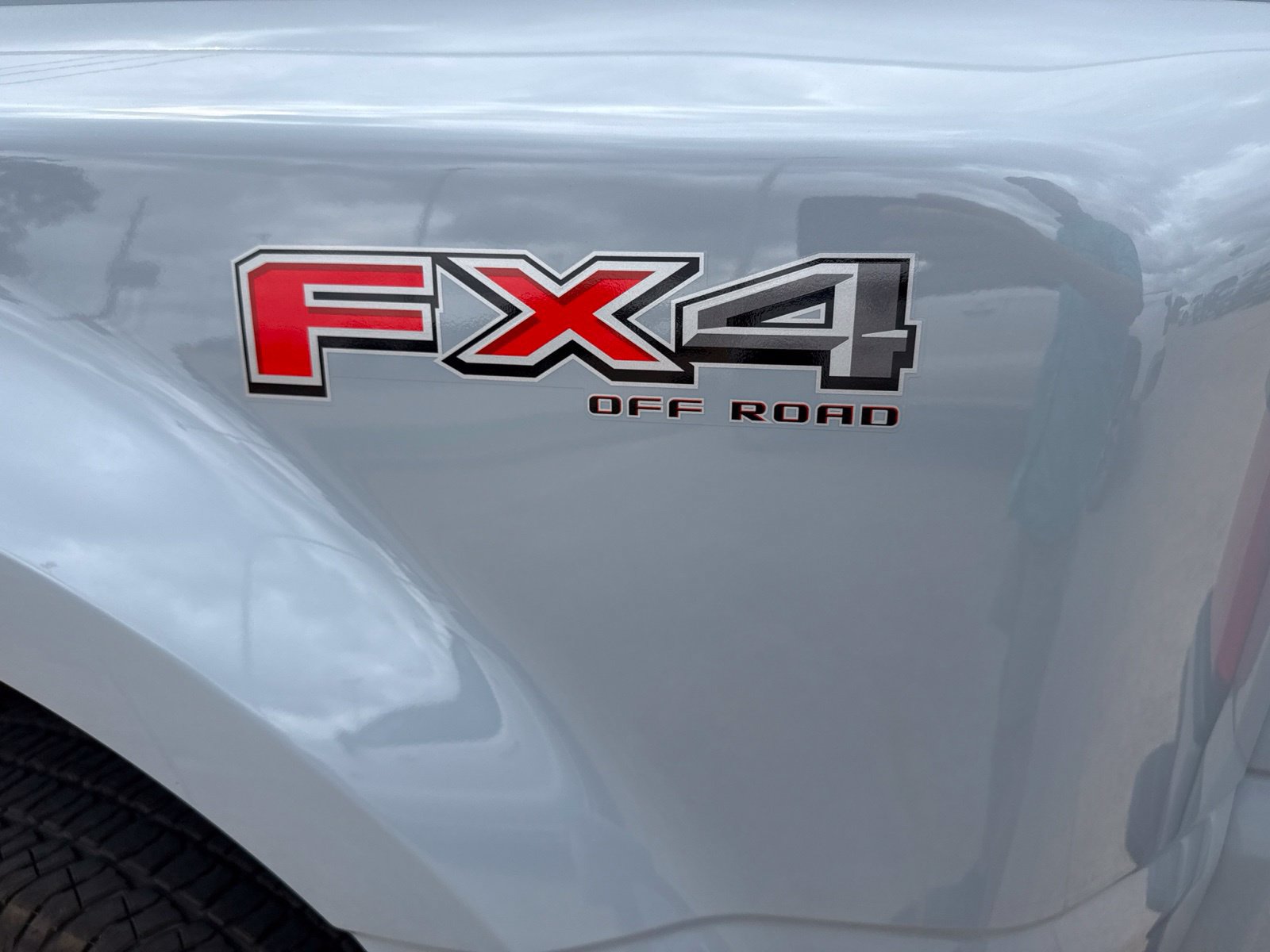 Used 2024 Ford F350 Platinum AWD/4WD image 10