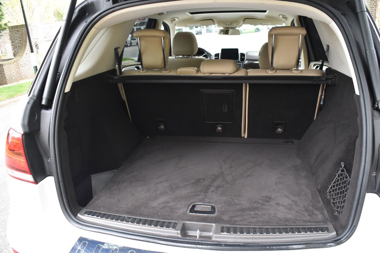 Used 2019 Mercedes-Benz GLE 400 4MATIC image 40