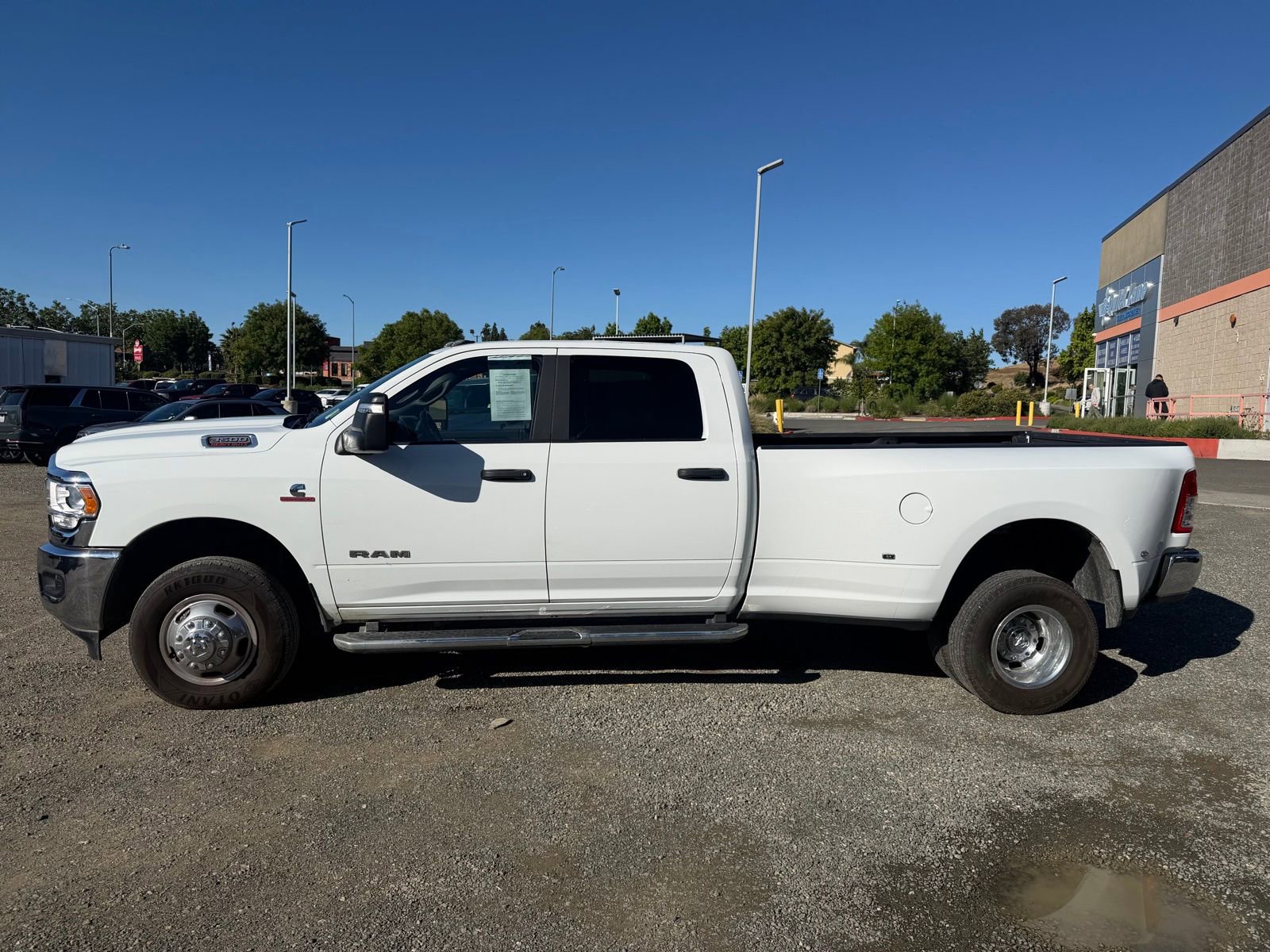 Used 2024 RAM 3500 Big Horn AWD/4WD image 2