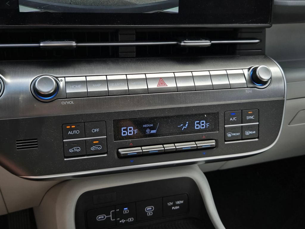 Used 2024 Hyundai Kona SEL AWD/4WD image 28