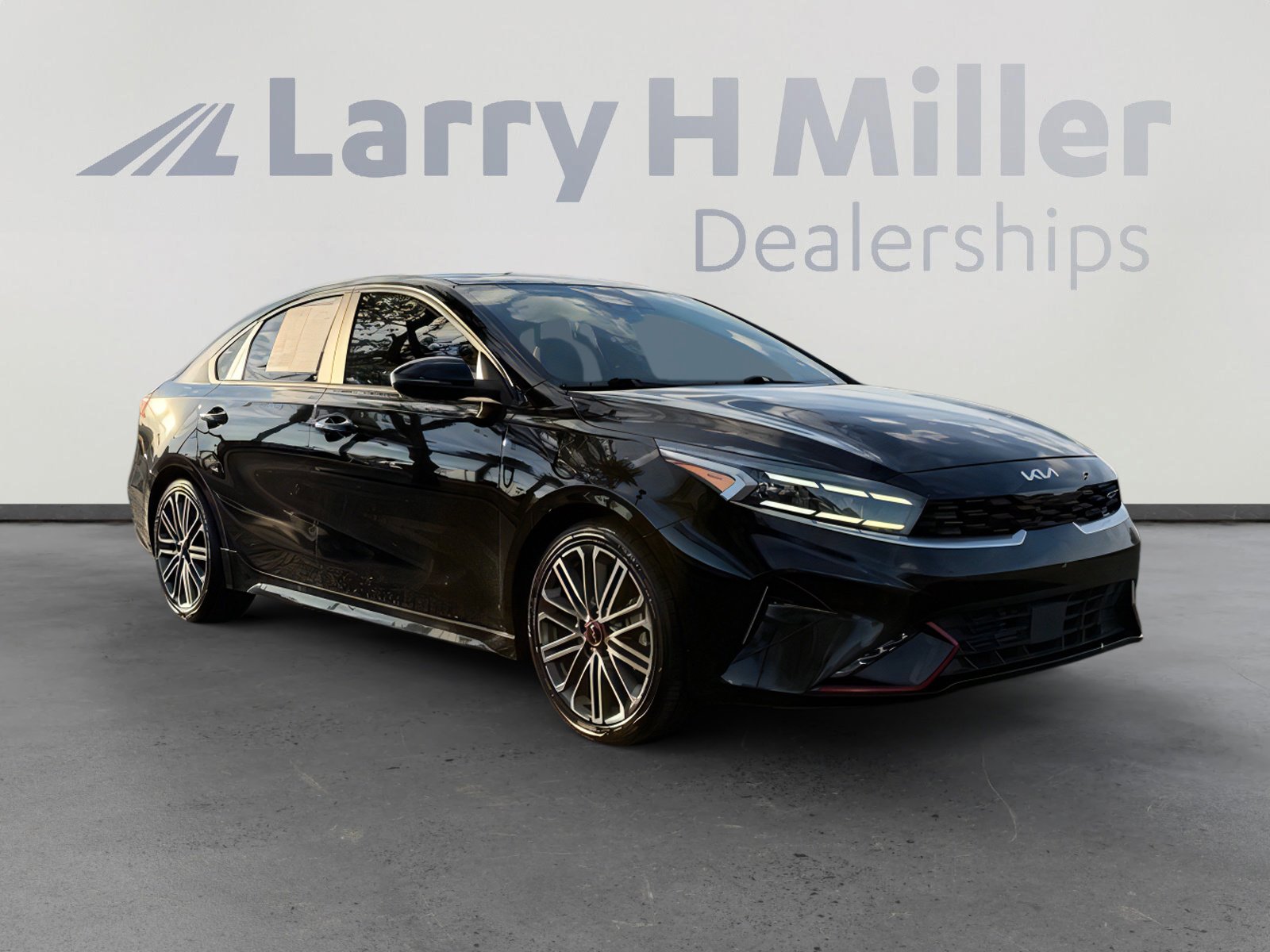 Used 2023 Kia Forte GT w/ GT2 Package image 9