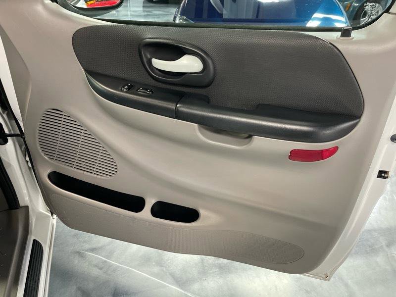 Used 2003 Ford F150 Lightning image 40