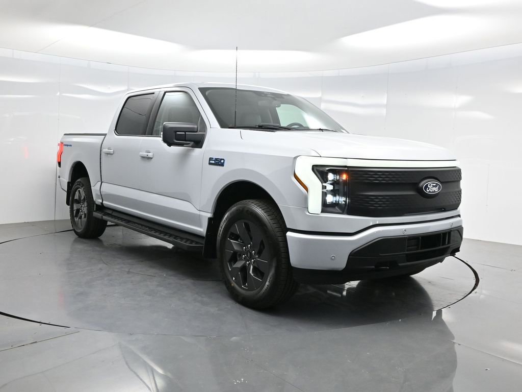 Used 2025 Ford F150 Lightning Flash AWD/4WD image 57