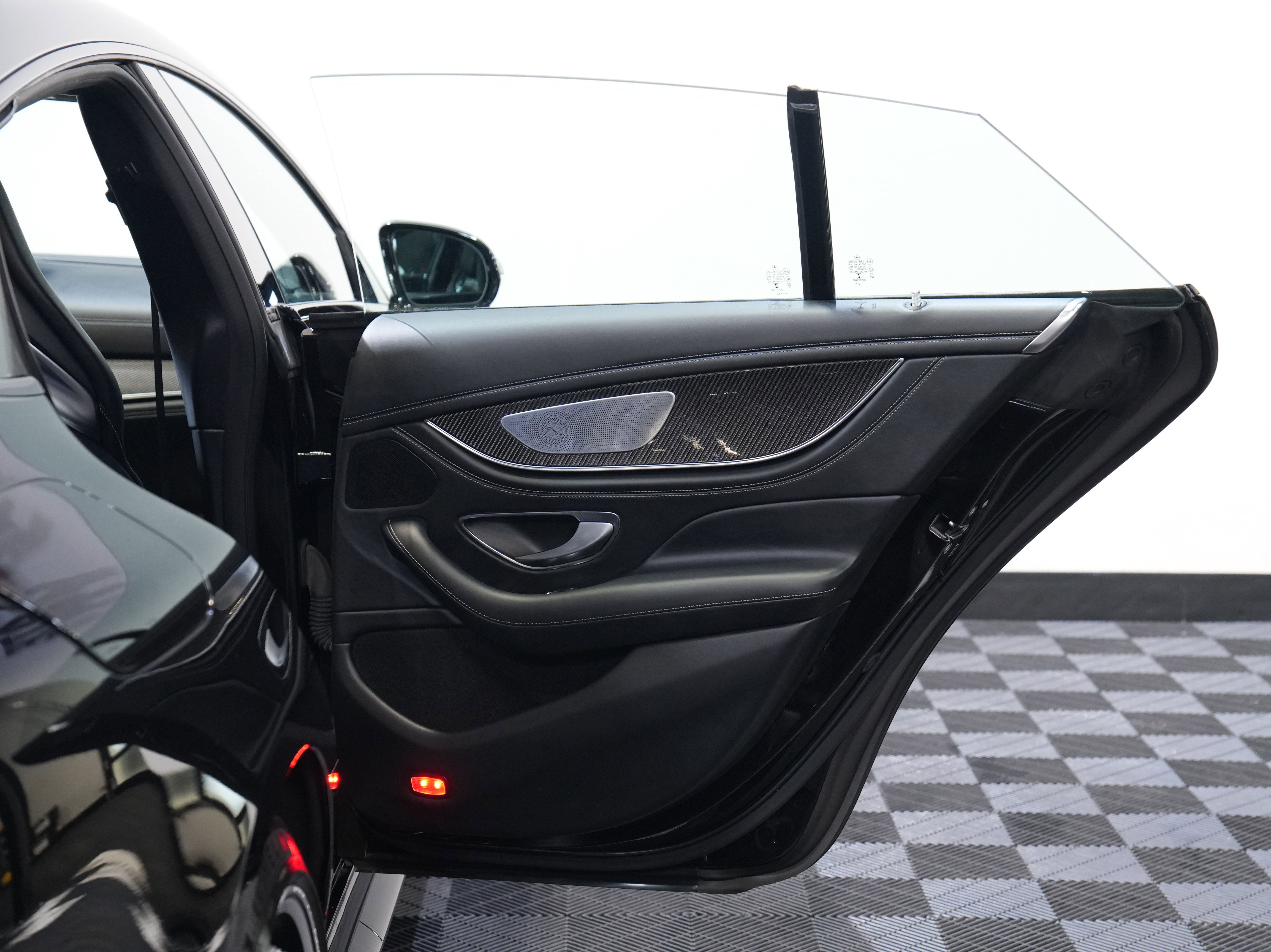 Used 2019 Mercedes-Benz AMG GT 63 S w/ Driver Assistance Package image 28