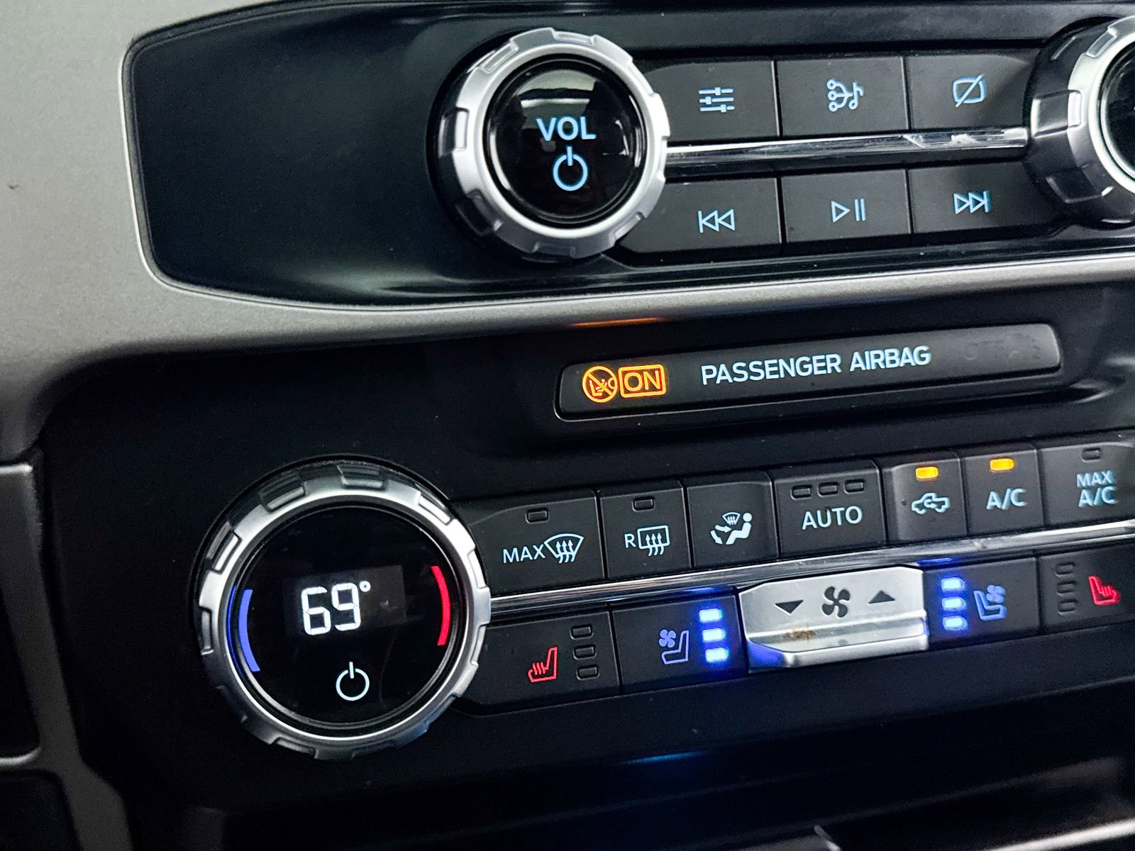 Used 2022 Ford F250 Lariat w/ Lariat Ultimate Package image 23