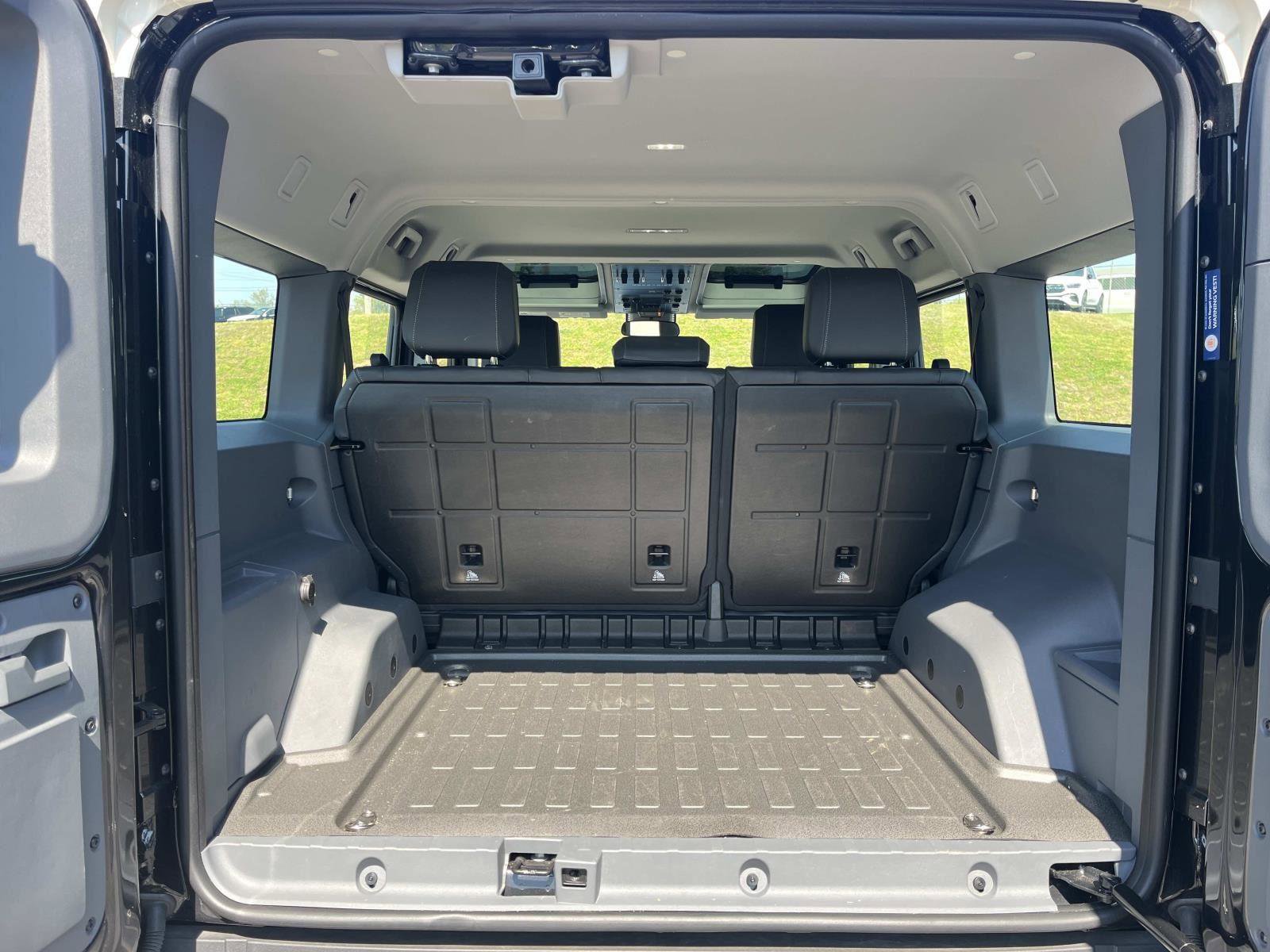 Used 2024 INEOS Grenadier Fieldmaster Edition image 10
