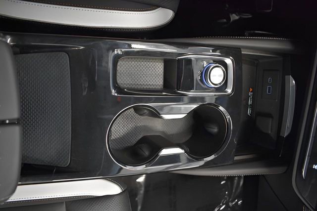 Used 2025 Buick Envision Sport Touring image 29