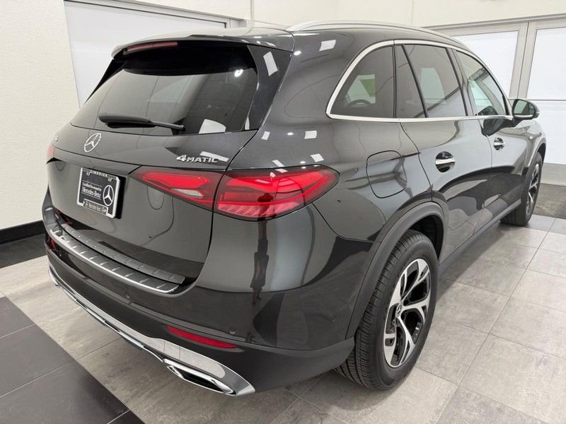 New 2025 Mercedes-Benz GLC 350e 4MATIC image 2