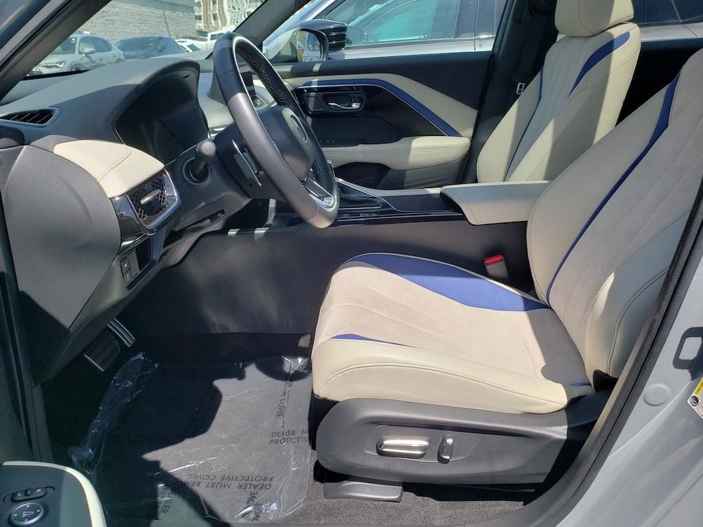 Certified 2025 Acura ADX A-Spec image 18