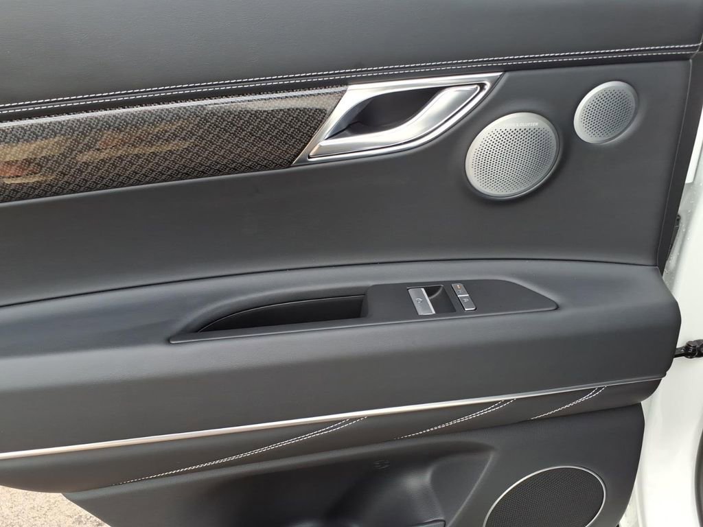 New 2026 Genesis GV80 3.5T e-SC AWD/4WD image 9