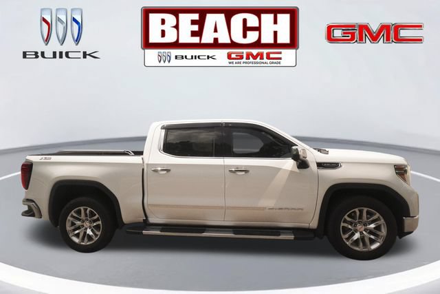 Used 2022 GMC Sierra 1500 SLT w/ SLT Premium Plus Package AWD/4WD image 2