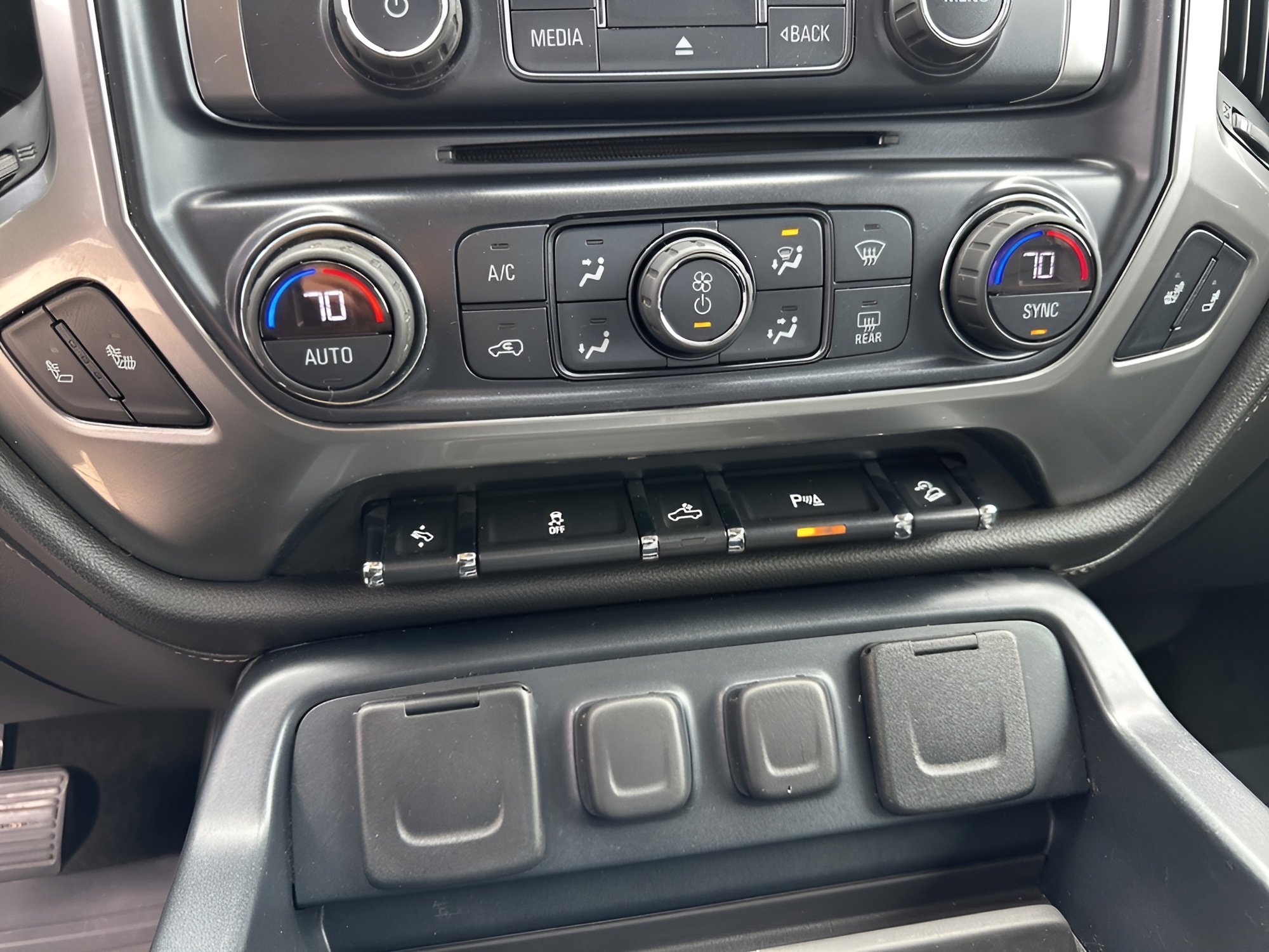 Used 2017 Chevrolet Silverado 1500 LTZ Z71 w/ LTZ Plus Package image 23