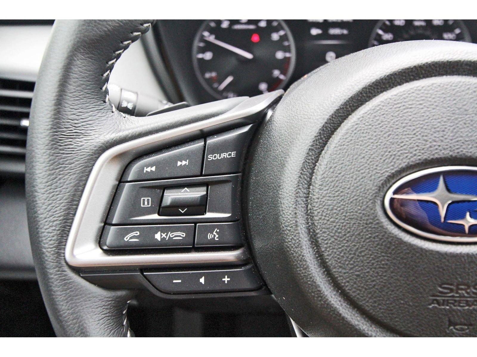 Certified 2025 Subaru Outback Premium image 15