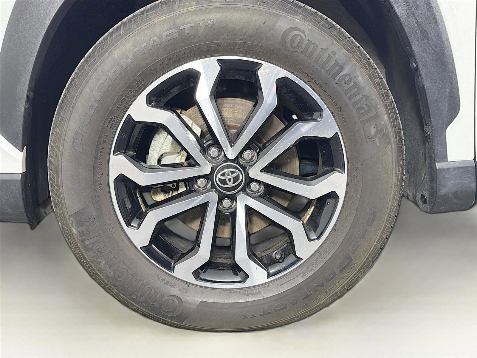 Used 2024 Toyota Corolla Cross S AWD/4WD image 29