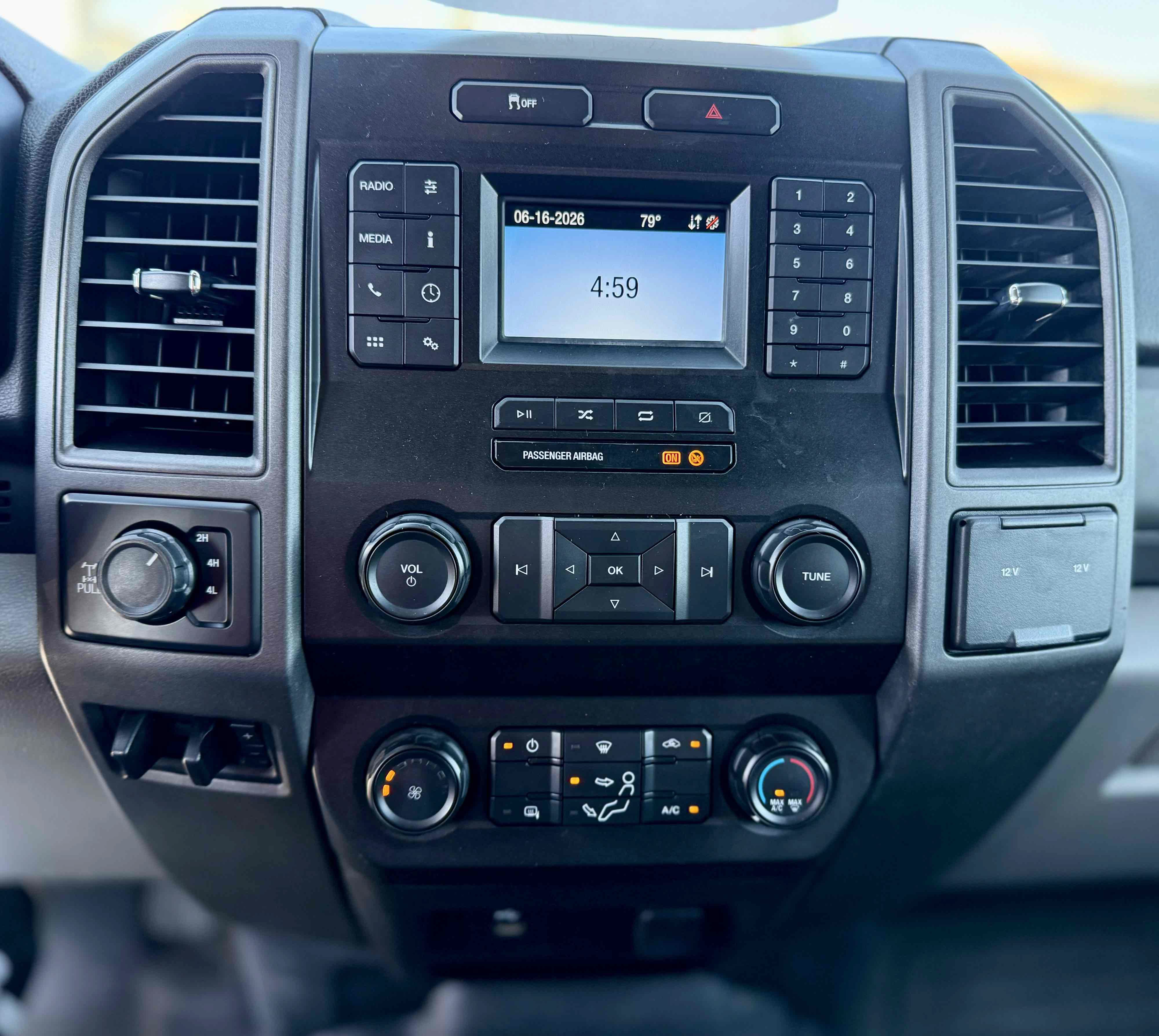 Used 2021 Ford F250 XL w/ Power Equipment Group AWD/4WD image 35