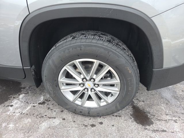 Used 2023 Chevrolet Traverse LT image 14